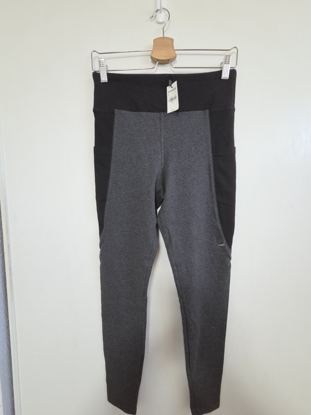 Two-Tone Black and Charcoal Pocket Leggings